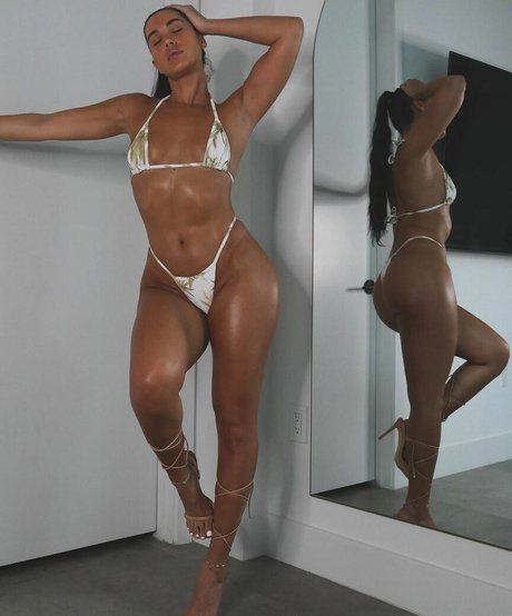 Eilat Rose star picture