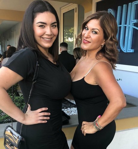 Nicky Nicole exclusive actress img