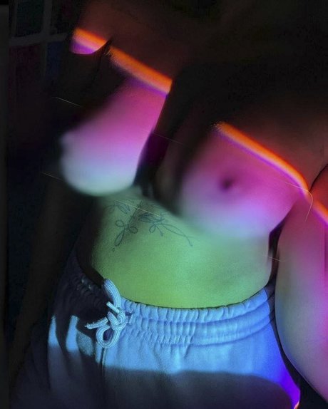 Dora Figueiredo model high quality pictures