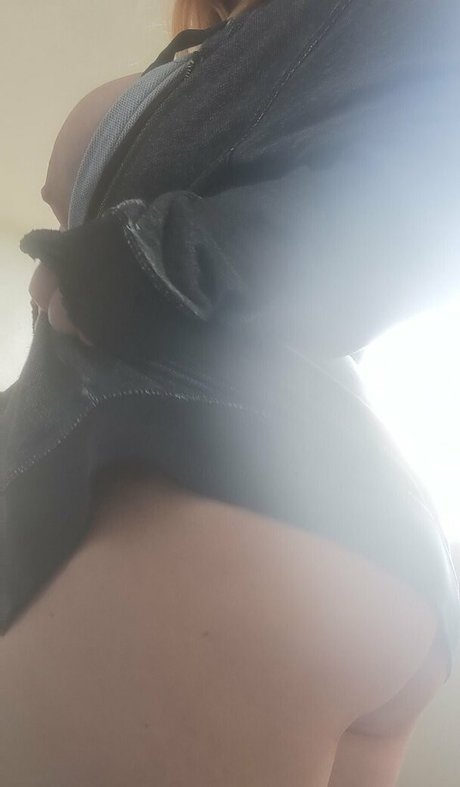 Lushberry free model pic