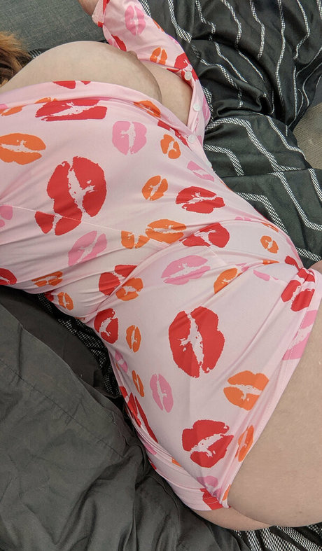 Lushberry model beautiful photo