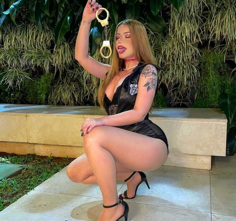 Clara Dfant model pretty image