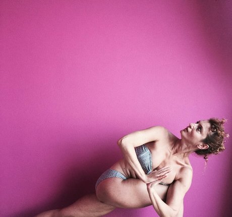 Demet Yoruc star hot picture