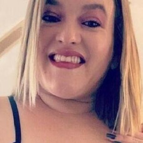 pixielula model pretty image