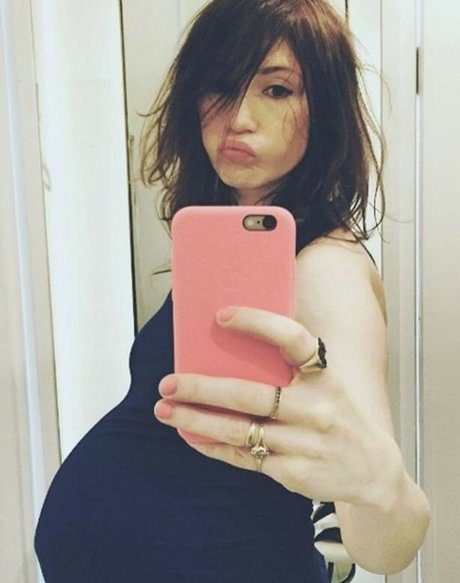 Carice Van Houten nice actress pics