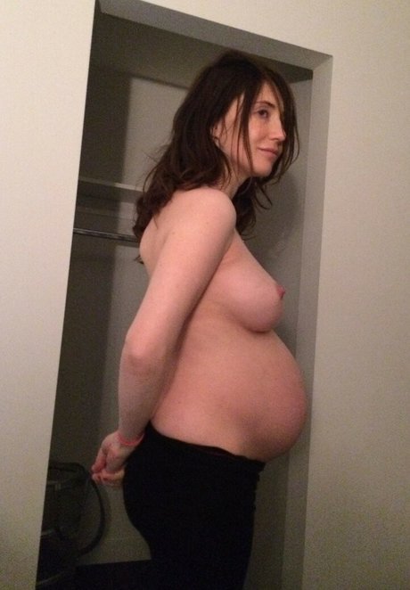 Carice Van Houten nice actress pictures