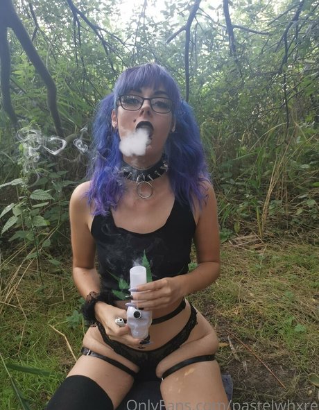 pastelwhxre star top photo