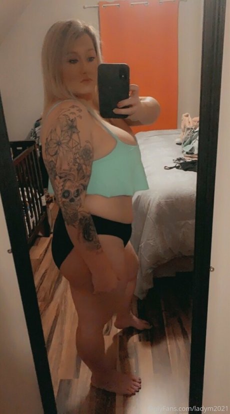ladym2021 erotic star pictures