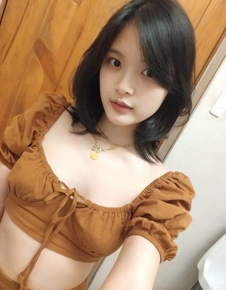 FurarOoO star nude pictures