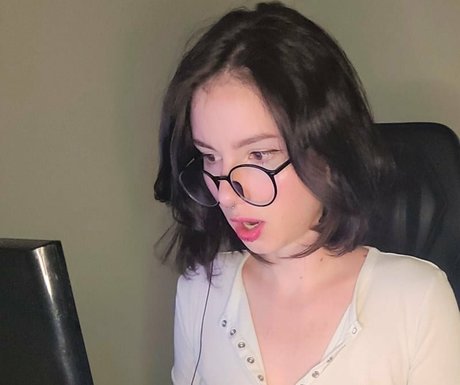 lunarium nude pornstar photo