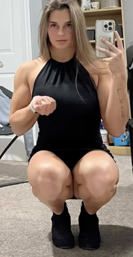 Janelle Jolicoeur model high quality photo