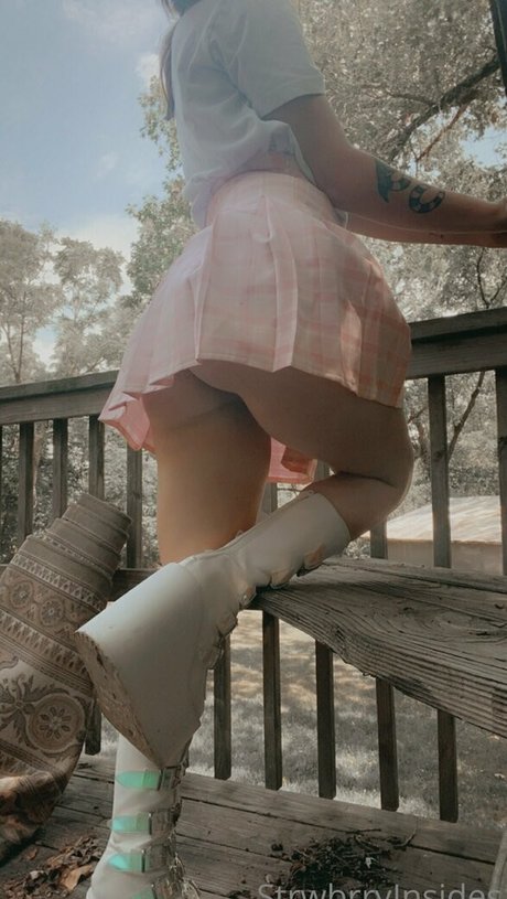 viinusflytrap model nude image