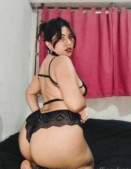 candyxcoffinsxfree sexy pornstar pic