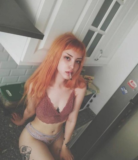 Simge Akkus sex actress pics