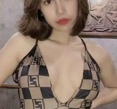 ASMRbyDee sex star img