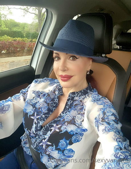 sexyvanessa star porn image