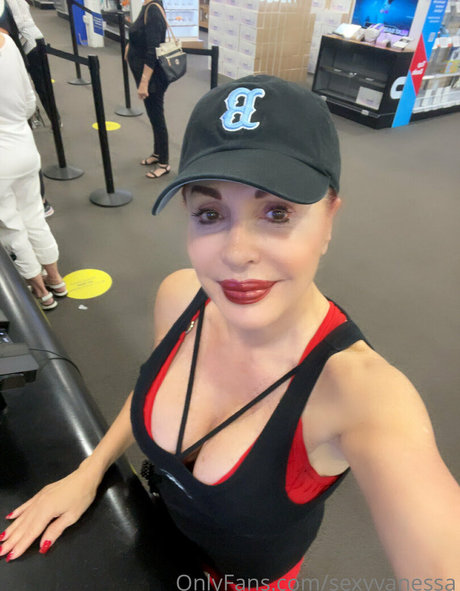 sexyvanessa model pics