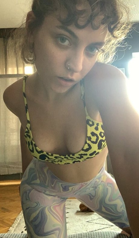 Aiyshe high quality pornstar pictures