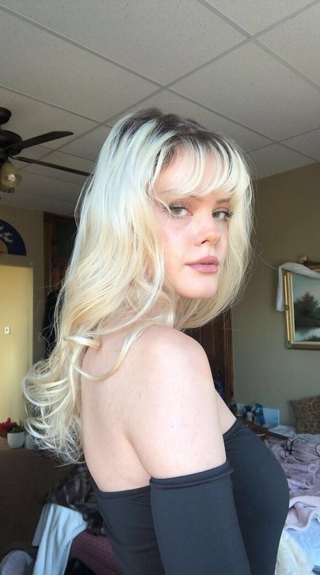 blonde tits onlyfans sexy picture