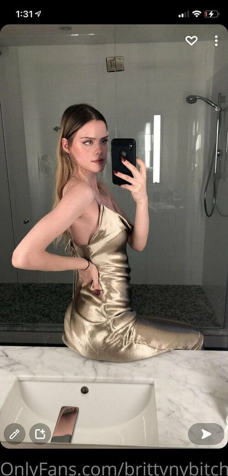 brittvnybitchh model adult pic