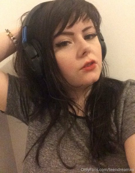 teendreamxo pornstar naked pic