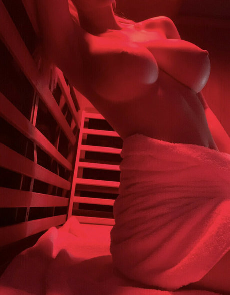 Thalia Hall pornstar naked pic