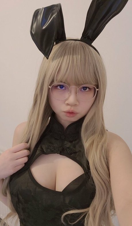 asian blonde onlyfans perfect img