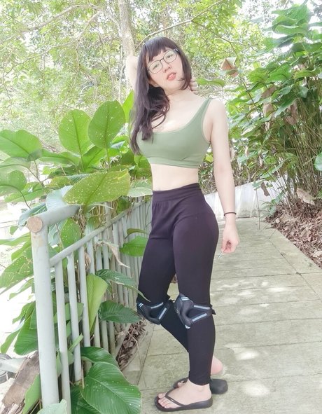 Acacia Wen art star photo