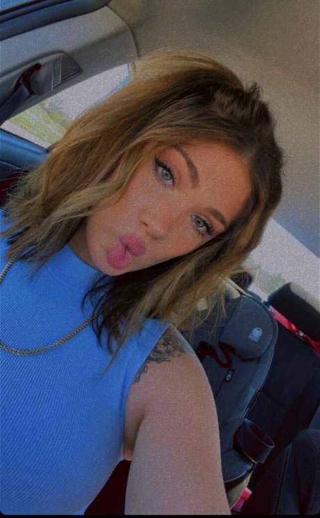 shemale outdoor onlyfans hot naked photos