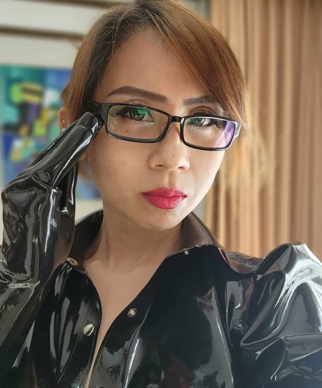 Aoi Kamogawa erotic actress galleries