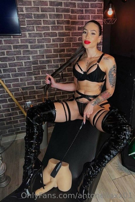 antonellaxx01 star hd photos