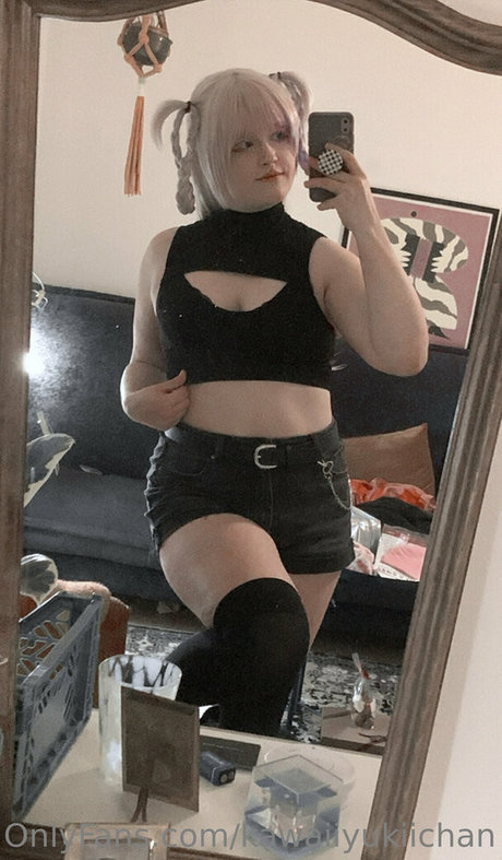 kawaiiyukiichan model adult pic