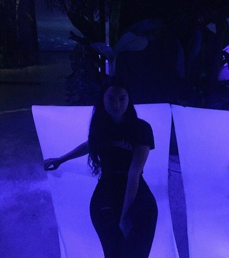 Emilia Szymanska naked pornstar pic