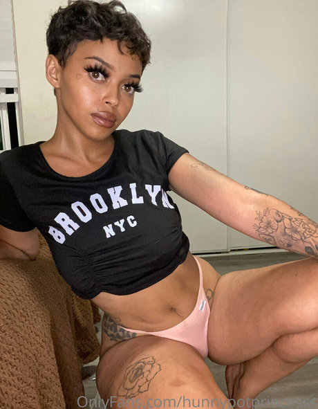 hunnypotprincesss pornstar high quality pics