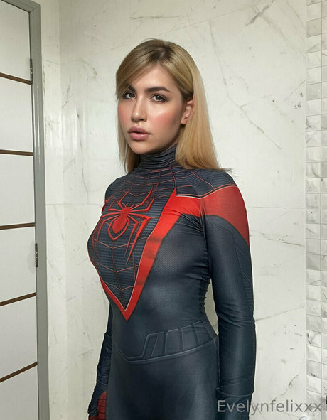 Evelyn Felix perfect model photos