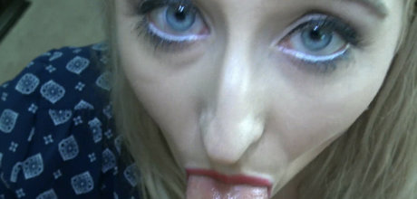 Littleoralandie xxx pornstar pics