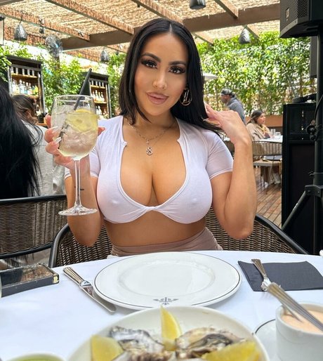 sophiapayan perfect star pictures