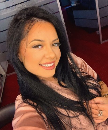 EdithOliviere hd actress pics