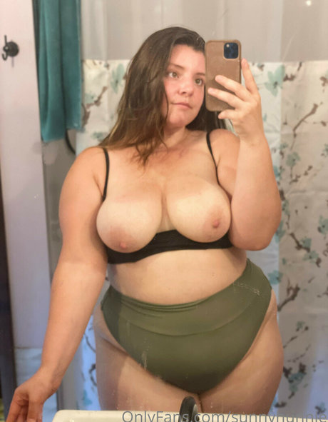 Sunnyhunnie exclusive star gallery