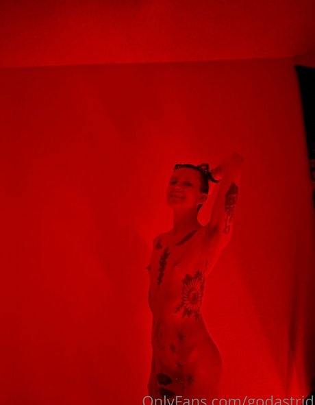 onlyfaery hd actress picture