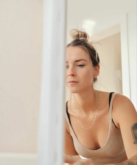 Saremm beautiful star photo