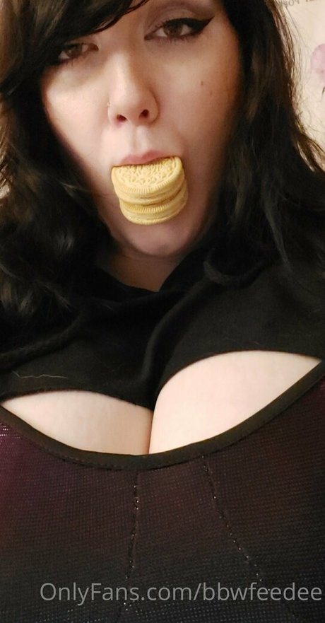 bbwfeedee model top pictures