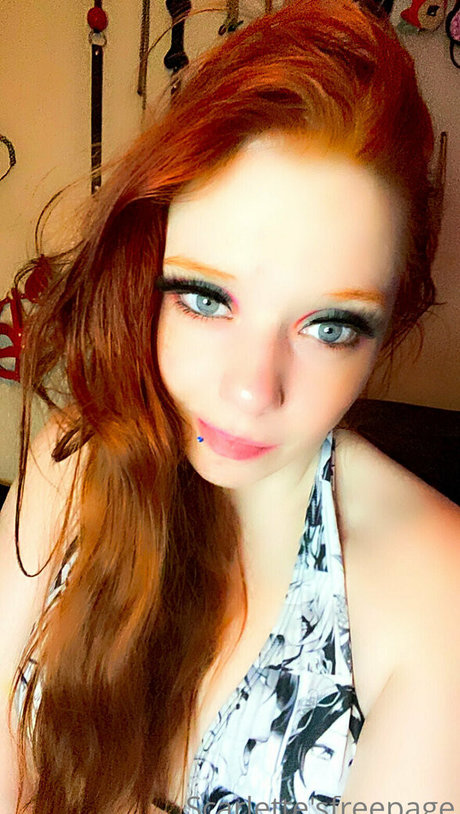 scarlettesfreepage model beautiful pic