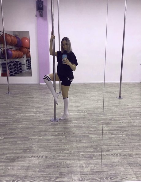 trans free onlyfans pornographic pics