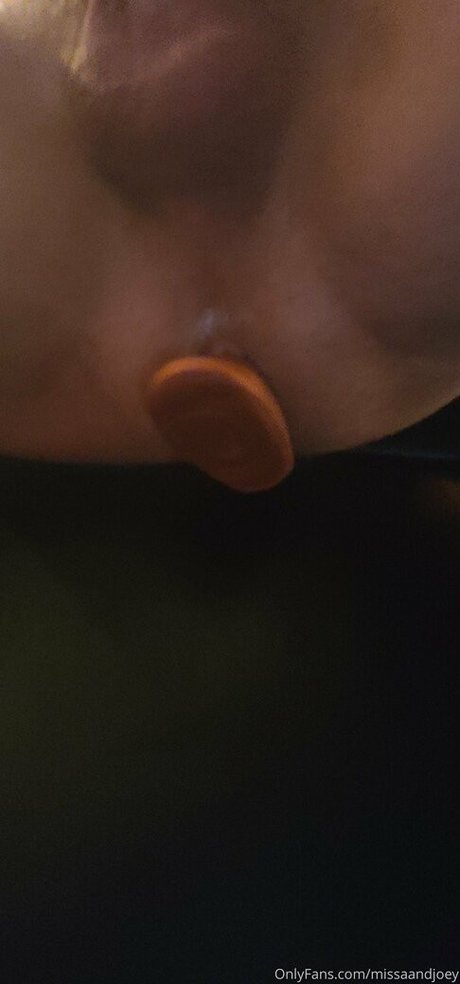 missaandjoey exclusive model pic