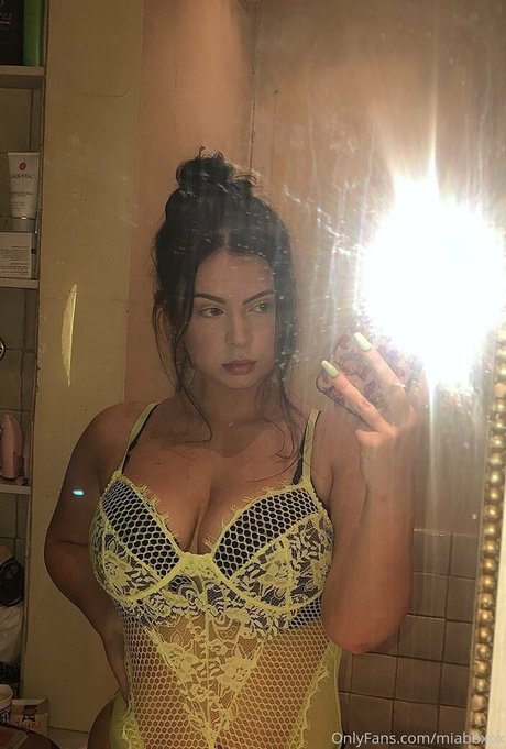 bbmiaxo star free galleries