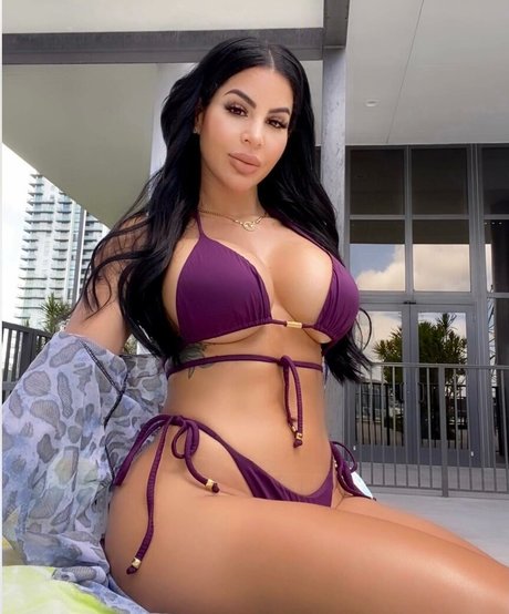 Yadydiva nice pornstar image