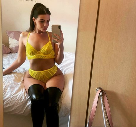 deedemi96 perfect pornstar img