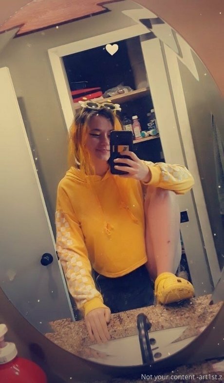 blonde wife onlyfans free nude picture