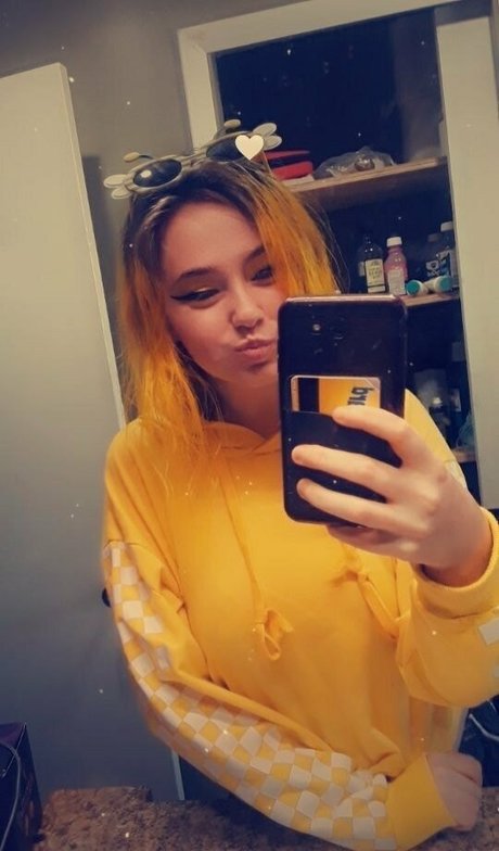 art1stdotz pornstar exclusive image